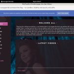 Trixievonlucifer.modelcentro.com Register Form